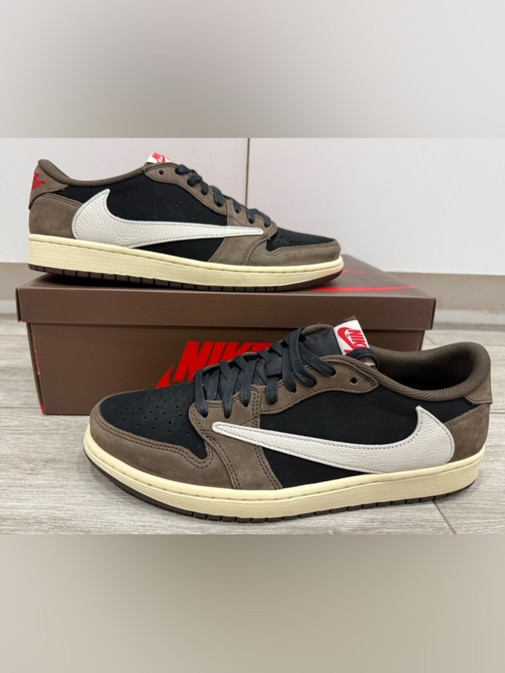 Travis Scott Air Jordan 1 Low CQ4277-001 Black Dark Mocha University Red Sail 12